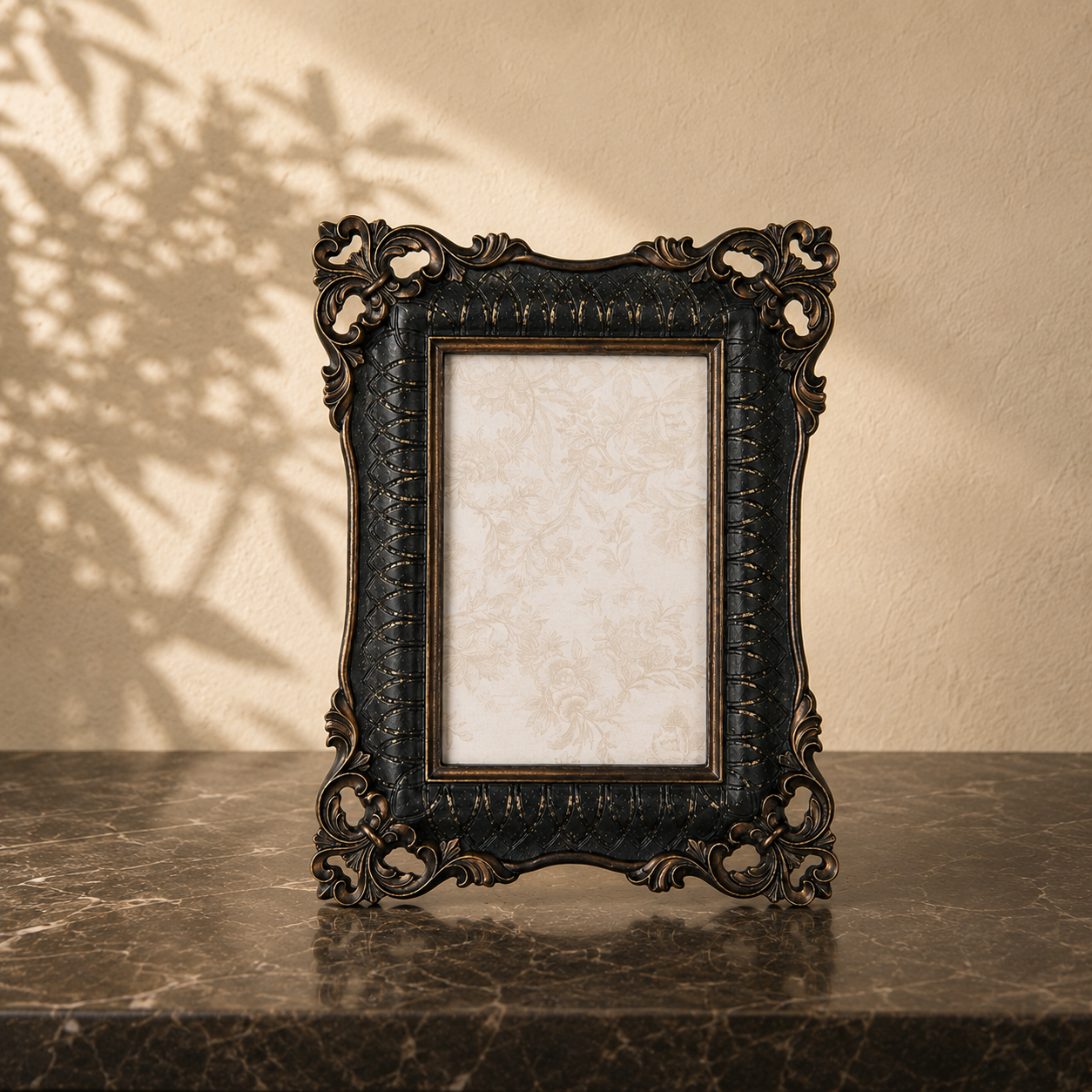 Finest Obituaries | Baroque Picture Frame 18x3x23 cm—Black/Gold
