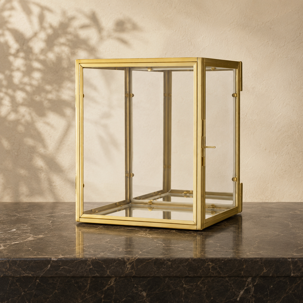 Finest Obituaries |Glasbox 17x20x16 cm– Dekokuppel / Display Dome